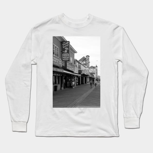 Ocean City Boardwalk - Ocean City, MD, USA Long Sleeve T-Shirt by searchlight